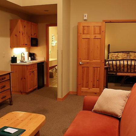 Mountain Lake Lodge Woods Bay Εξωτερικό φωτογραφία