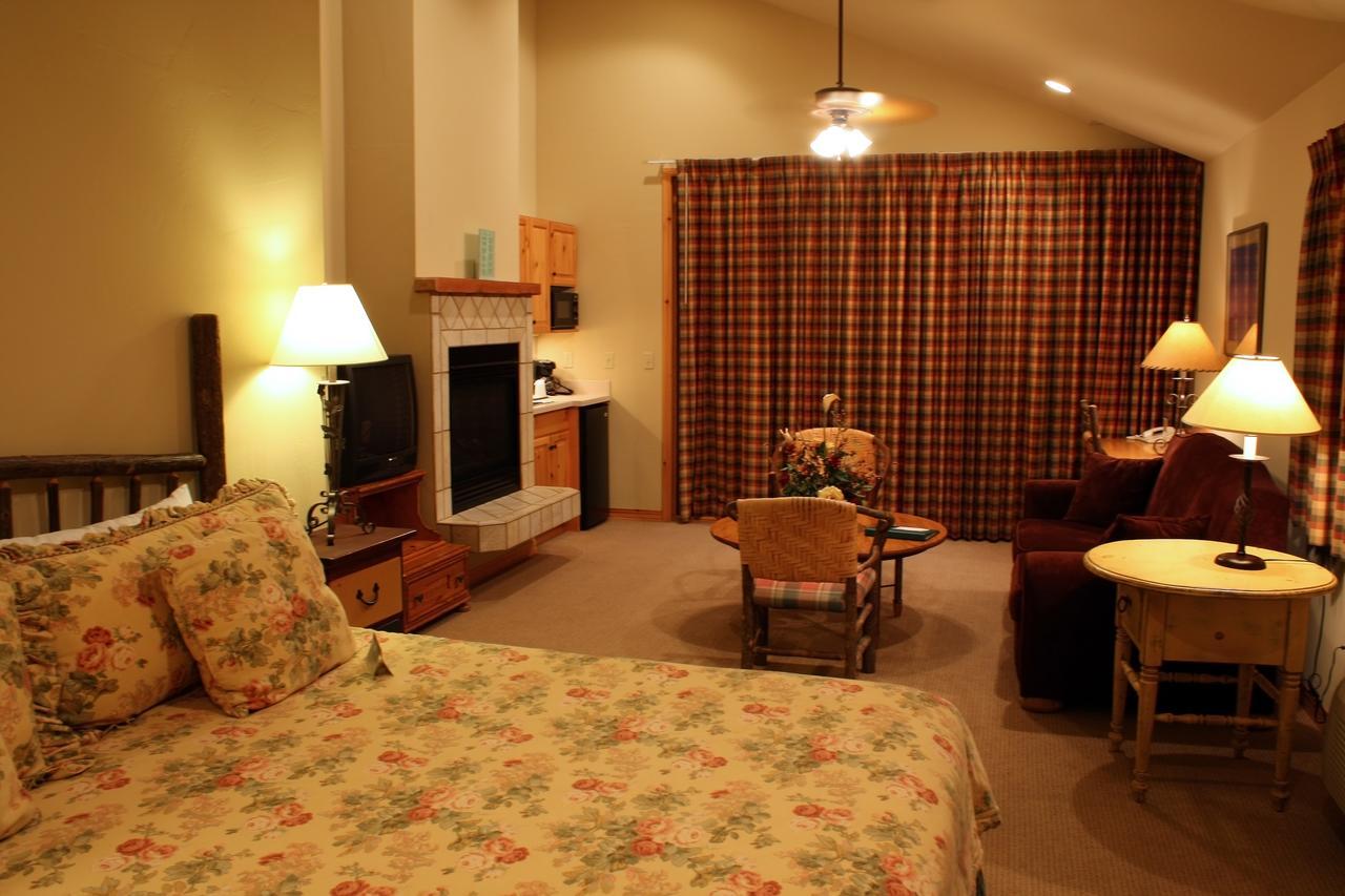 Mountain Lake Lodge Woods Bay Εξωτερικό φωτογραφία